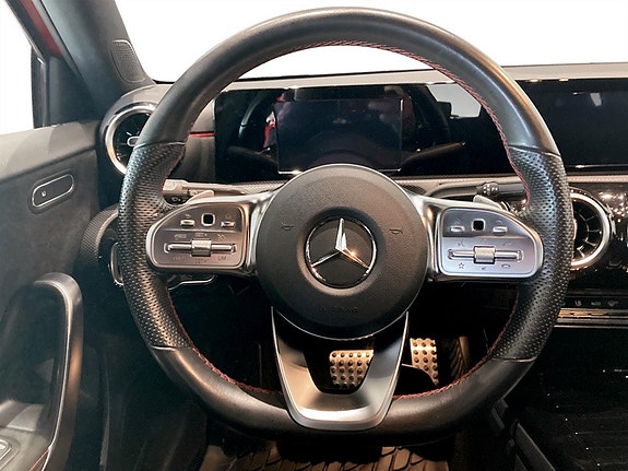 Mercedes-Benz A180 7 of 17