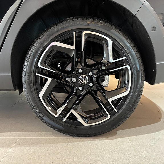 Volkswagen Taigo 8 of 24