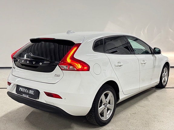 Volvo V40 6 of 17