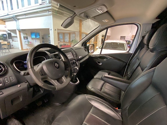 Renault Trafic 8 of 27