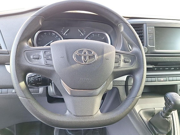 Toyota Proace Verso 13 of 14