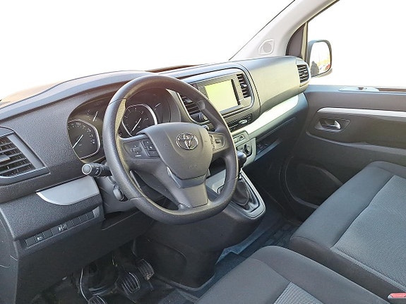 Toyota Proace Verso 12 of 14