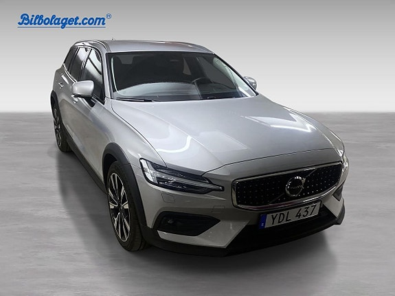 Volvo V60 Cross Country 5 of 5