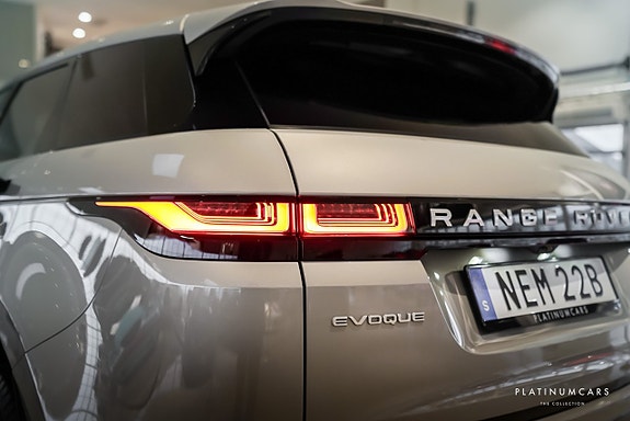 Land Rover Range Rover Evoque 17 of 18