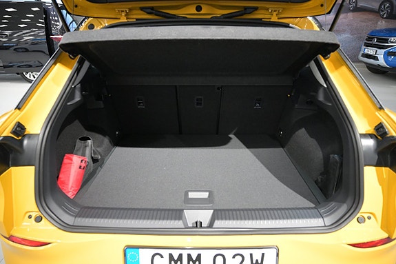 Volkswagen T-Roc 28 of 28