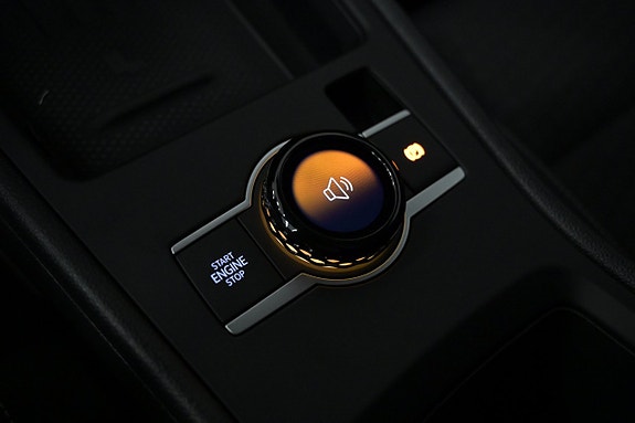 Volkswagen T-Roc 21 of 28