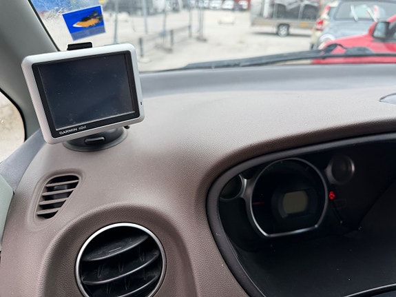 Citroen C-Zero 17 of 18