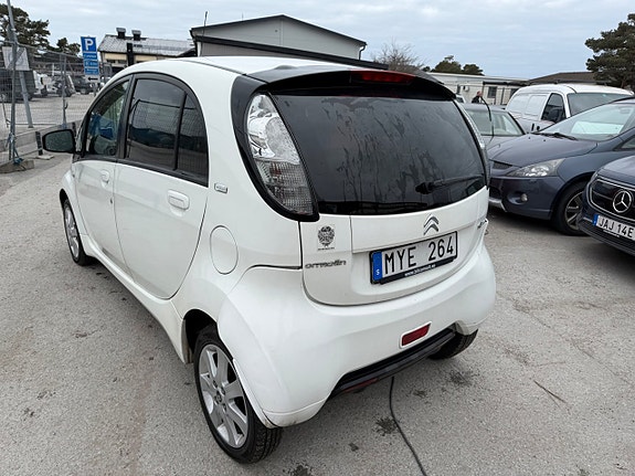 Citroen C-Zero 9 of 18
