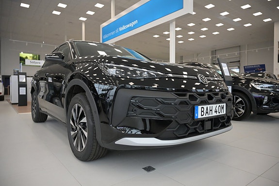 Volkswagen T-Roc 4 of 27