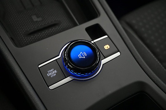 Volkswagen T-Roc 21 of 27