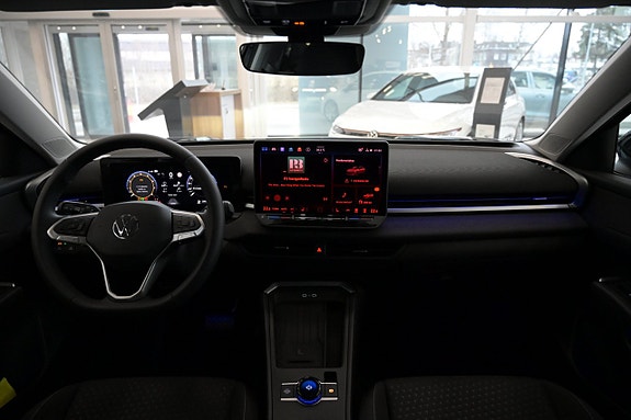 Volkswagen T-Roc 11 of 27