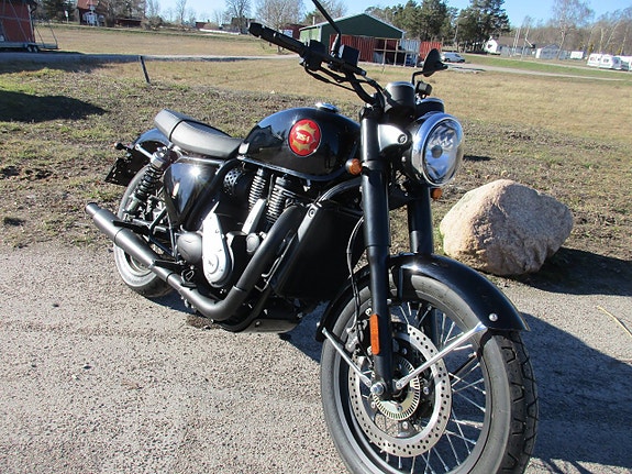 BSA Gold star 650 Shadow black 3 of 5