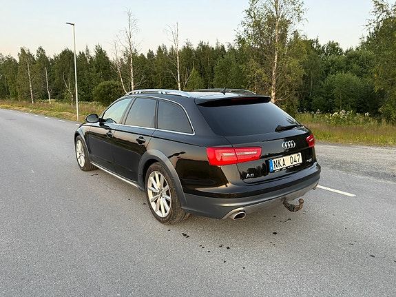 Audi A6 allroad 2 of 5