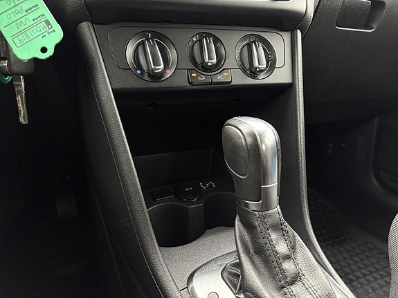 Volkswagen Polo 11 of 15