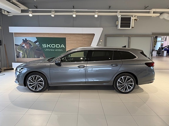 Skoda Superb 10 of 17