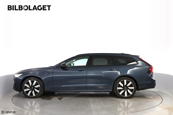 Volvo V90 2 of 17