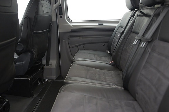 Volkswagen Transporter 11 of 19
