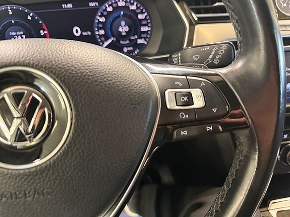 Volkswagen Passat 21 of 22