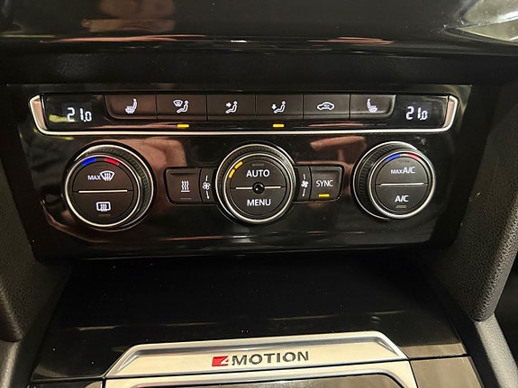 Volkswagen Passat 22 of 22