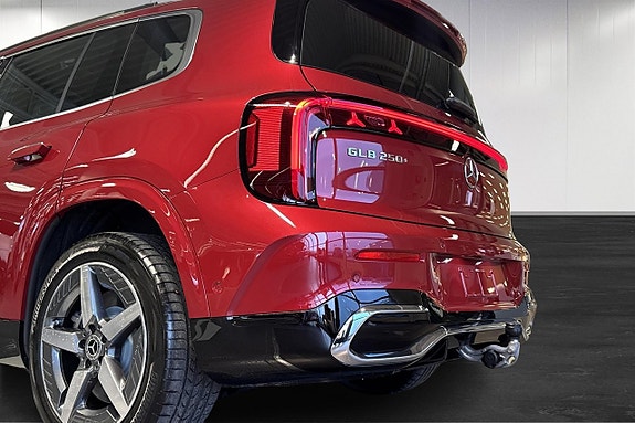 Mercedes-Benz GLB250+ 19 of 24