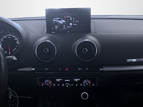 Audi A3 10 of 16