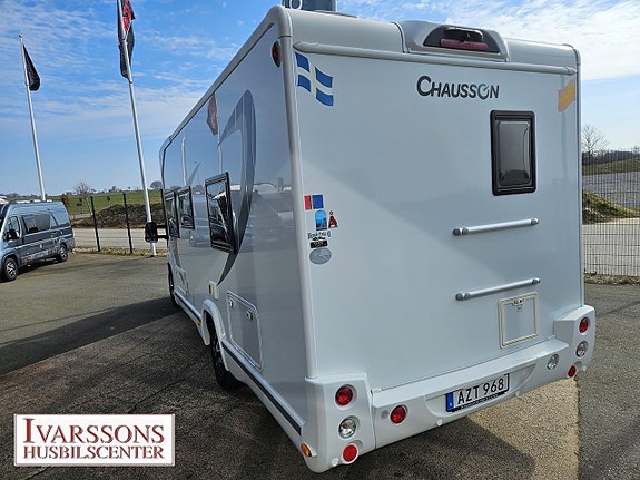 Chausson 737 Flash / Enkelsängar / Badrum bak / Dropdown-säng 3 of 5