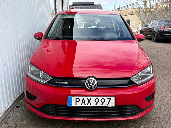 Volkswagen Golf Sportsvan 3 of 15