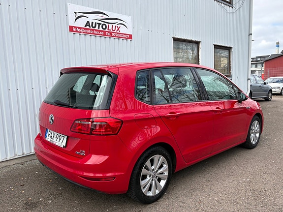 Volkswagen Golf Sportsvan 6 of 15