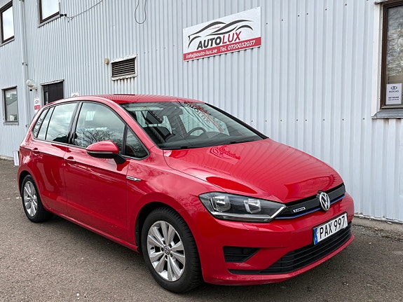 Volkswagen Golf Sportsvan 4 of 15