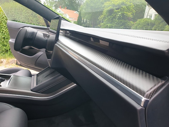 Tesla Model S 15 of 30