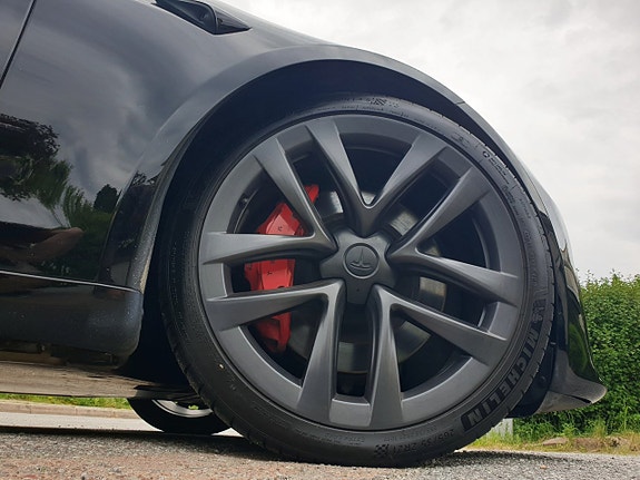 Tesla Model S 4 of 30