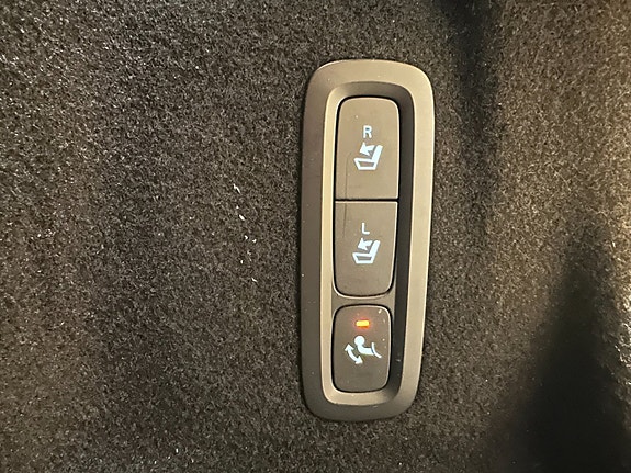 Volvo XC60 15 of 16