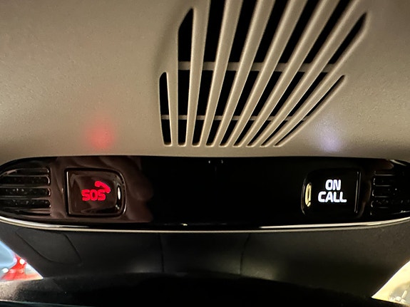 Volvo XC60 10 of 16