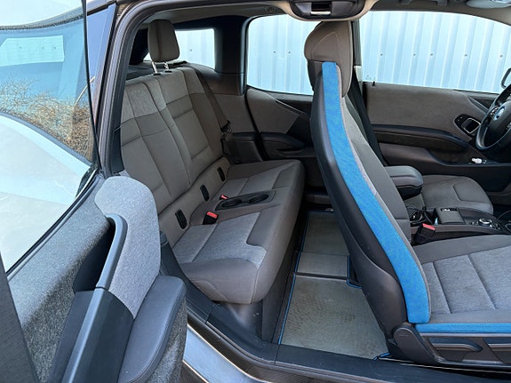 BMW i3 12 of 17