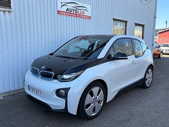 BMW i3 2 of 17
