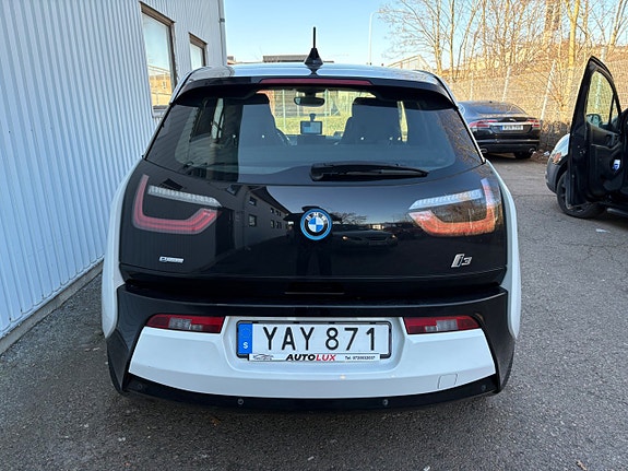 BMW i3 7 of 17