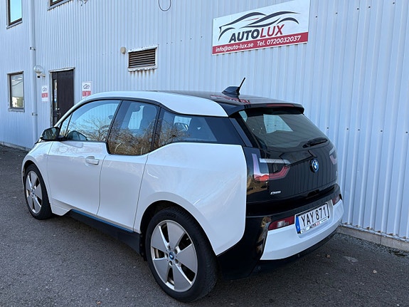BMW i3 8 of 17