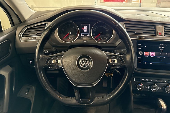 Volkswagen Tiguan Allspace 15 of 27
