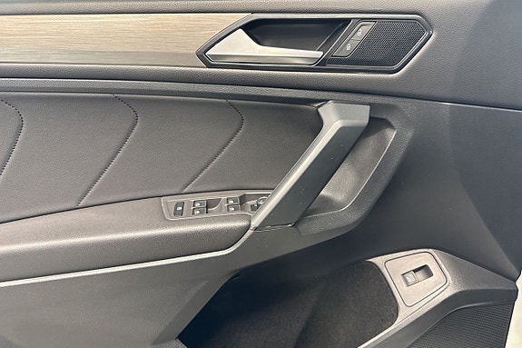 Volkswagen Tiguan Allspace 17 of 27