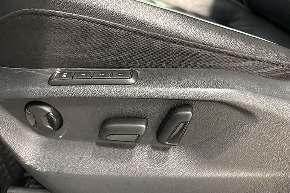 Volkswagen Tiguan Allspace 16 of 27