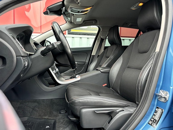 Volvo V60 21 of 25
