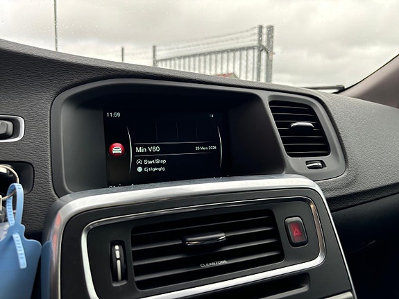 Volvo V60 20 of 25