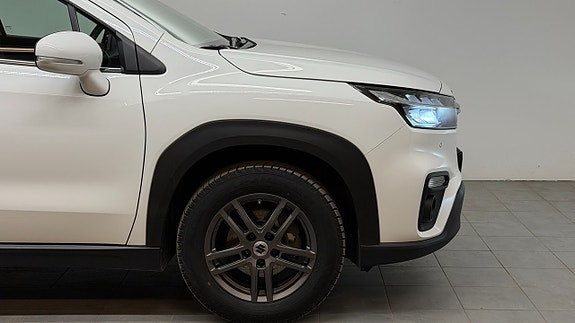 Suzuki S-Cross 5 of 5