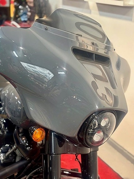 Harley-Davidson FLHXST Street Glide ST 117 8 of 8
