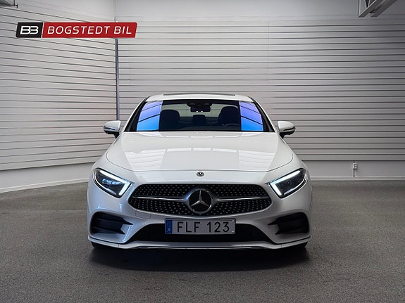 Mercedes-Benz CLS450 2 of 5