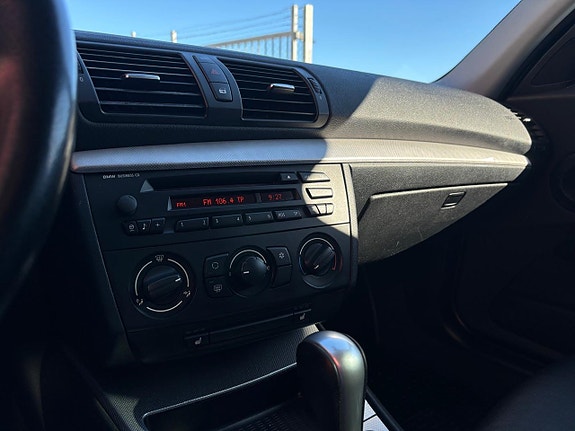 BMW 120 14 of 19