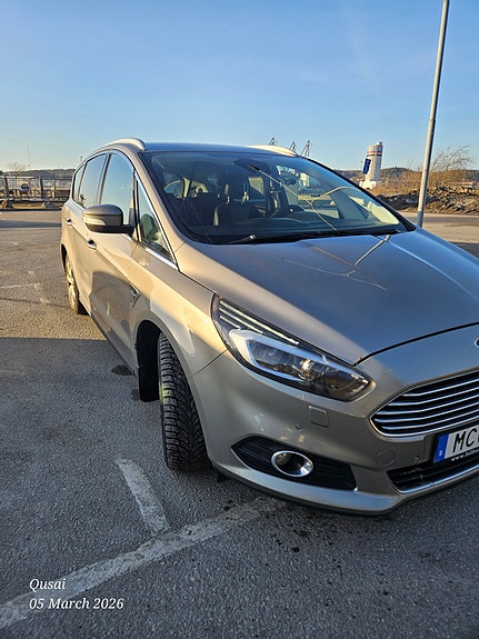Ford S-MAX 2 of 5