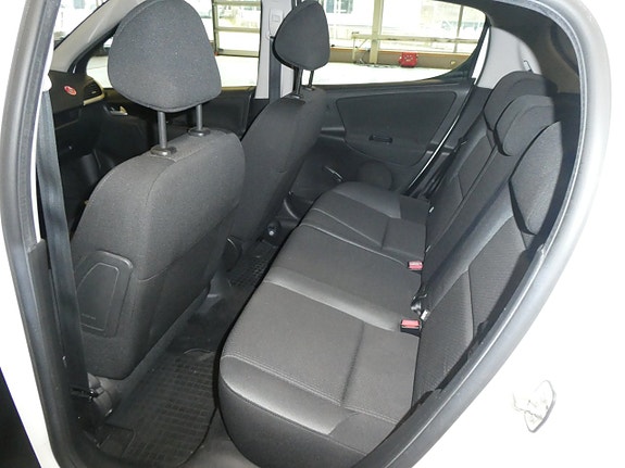 Peugeot 207 4 of 5