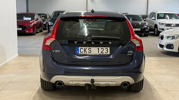 Volvo V60 8 of 23