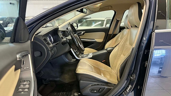 Volvo V60 12 of 23